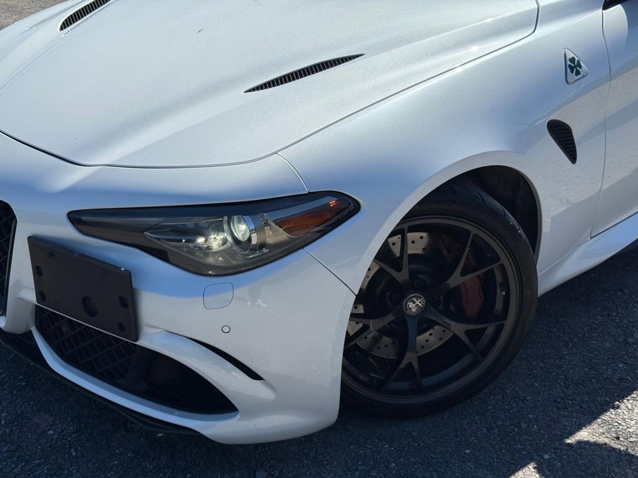 2017 Alfa Romeo Giulia Quadrifoglio Photo