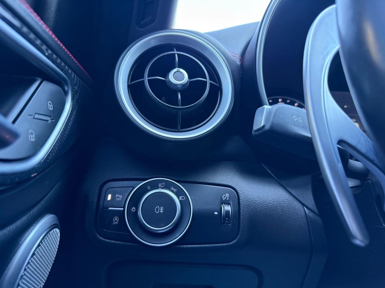 2017 Alfa Romeo Giulia Quadrifoglio Photo