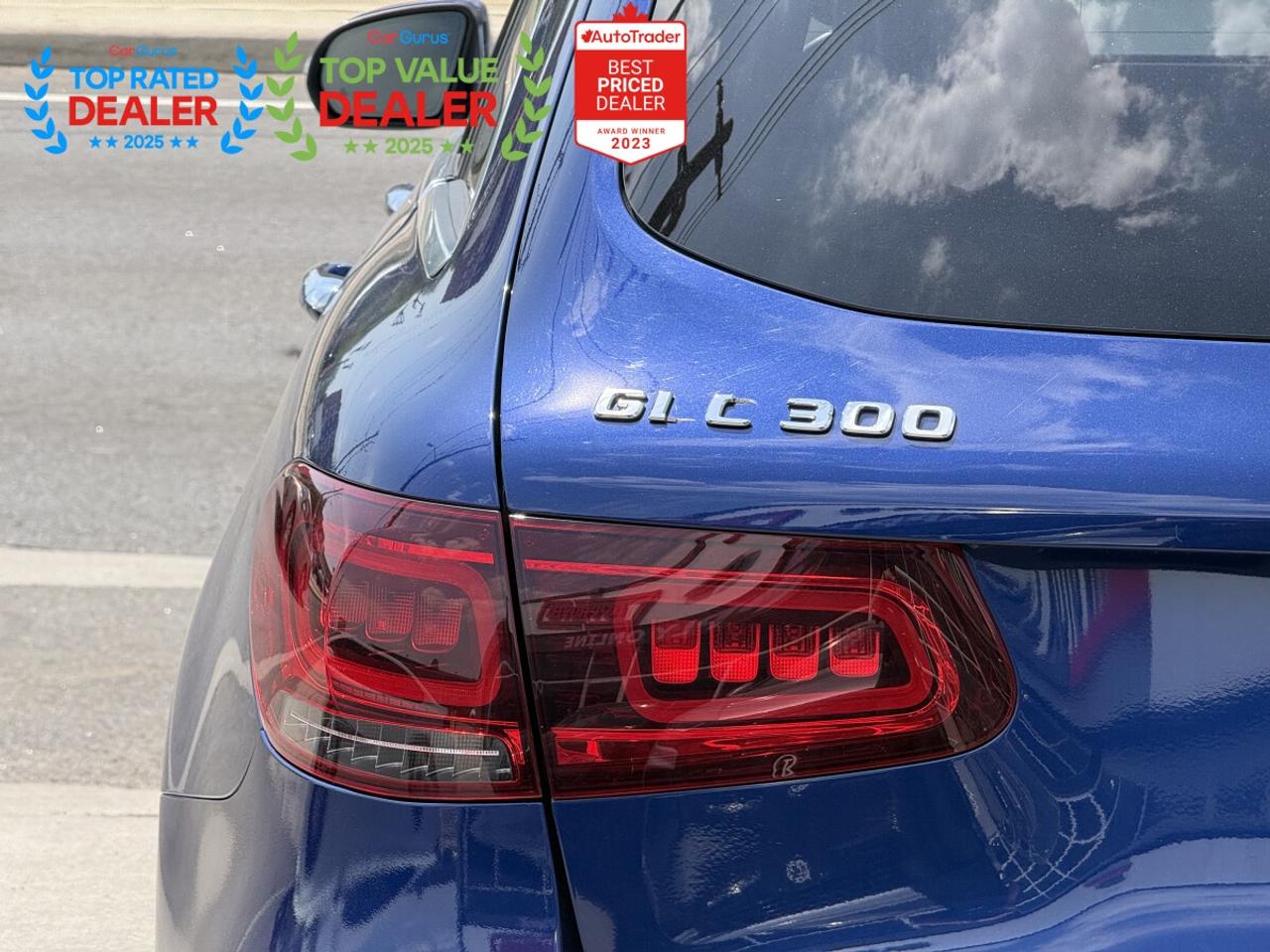 2021 Mercedes-Benz GLC-Class 300 Photo