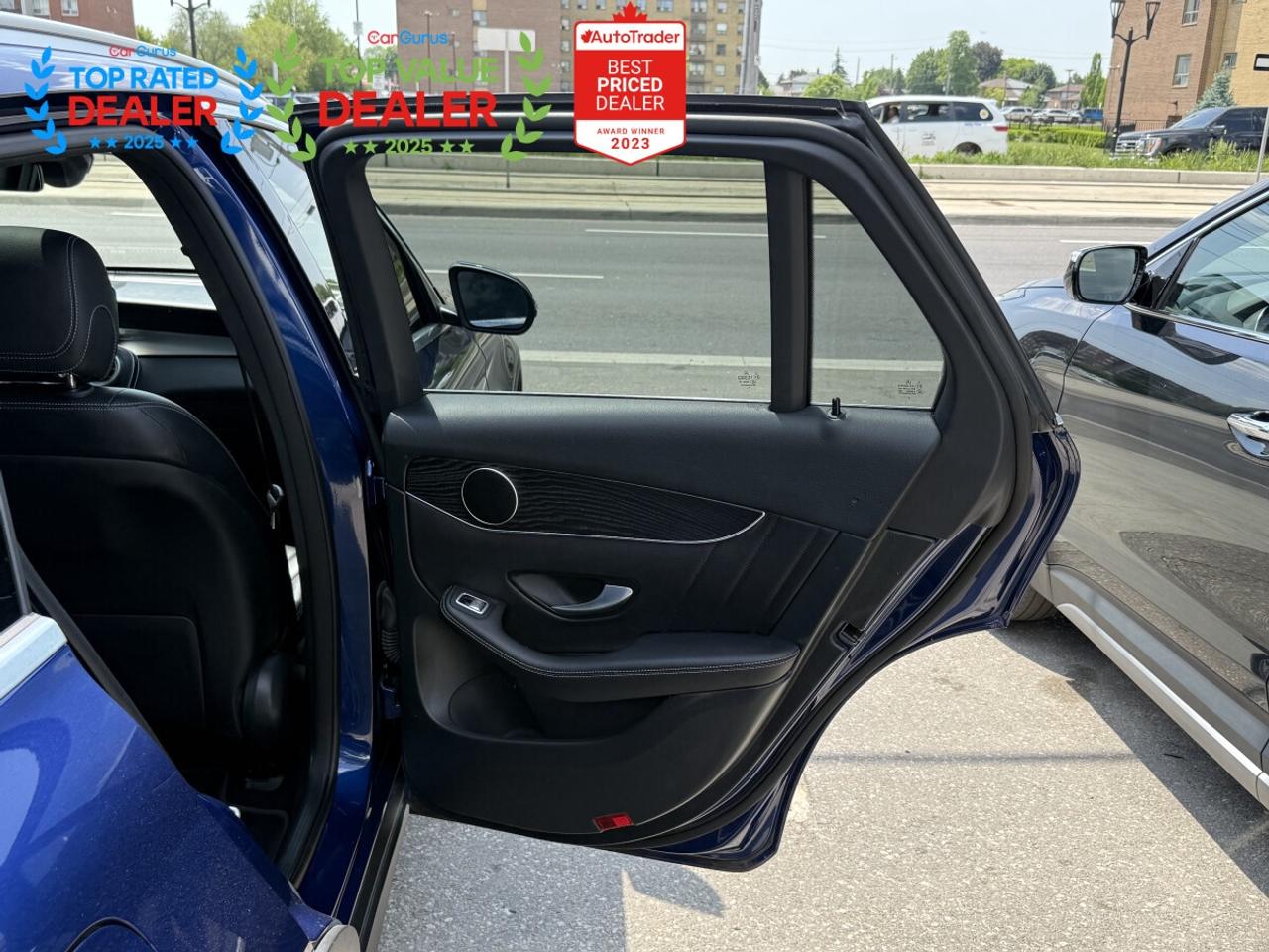2021 Mercedes-Benz GLC-Class 300 Photo