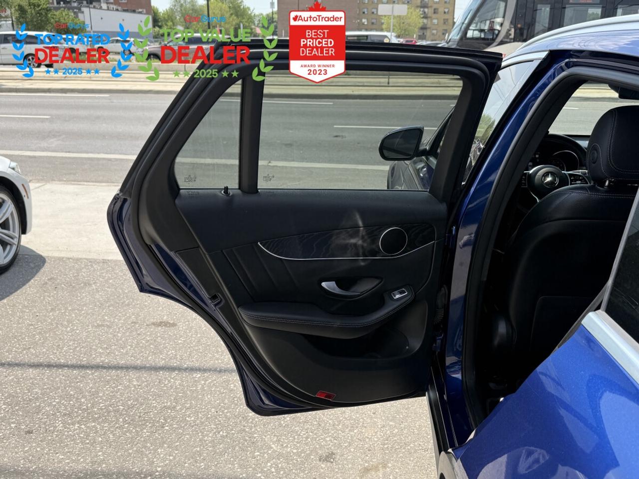 2021 Mercedes-Benz GLC-Class 300 Photo