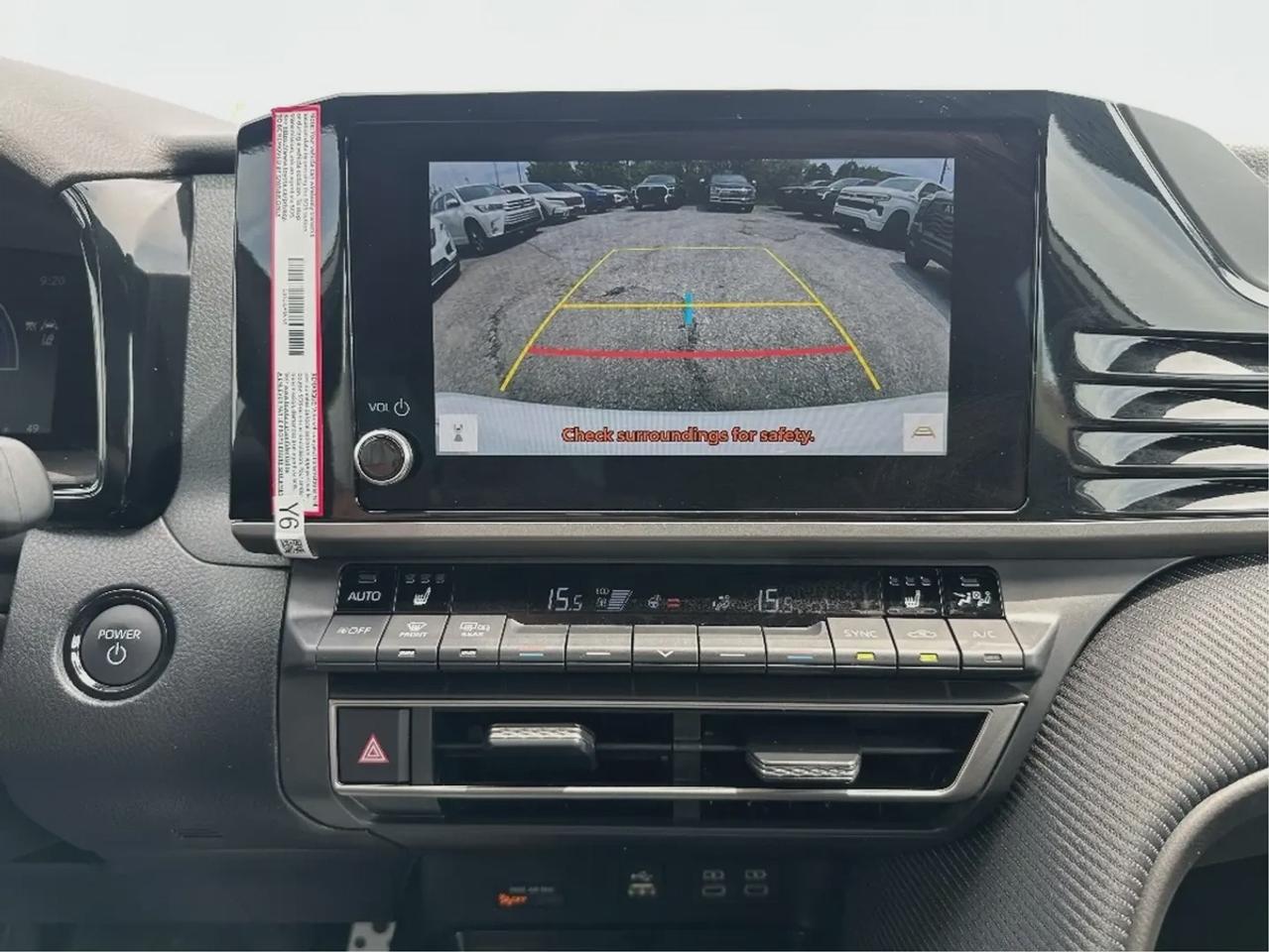 2025 Toyota Camry HYBRID SE Photo