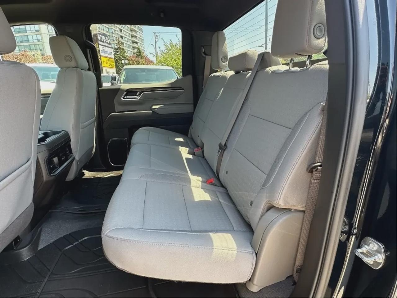 2025 Chevrolet Silverado 1500 RST Photo