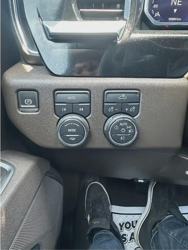 2025 Chevrolet Silverado 1500 RST DIESEL Photo
