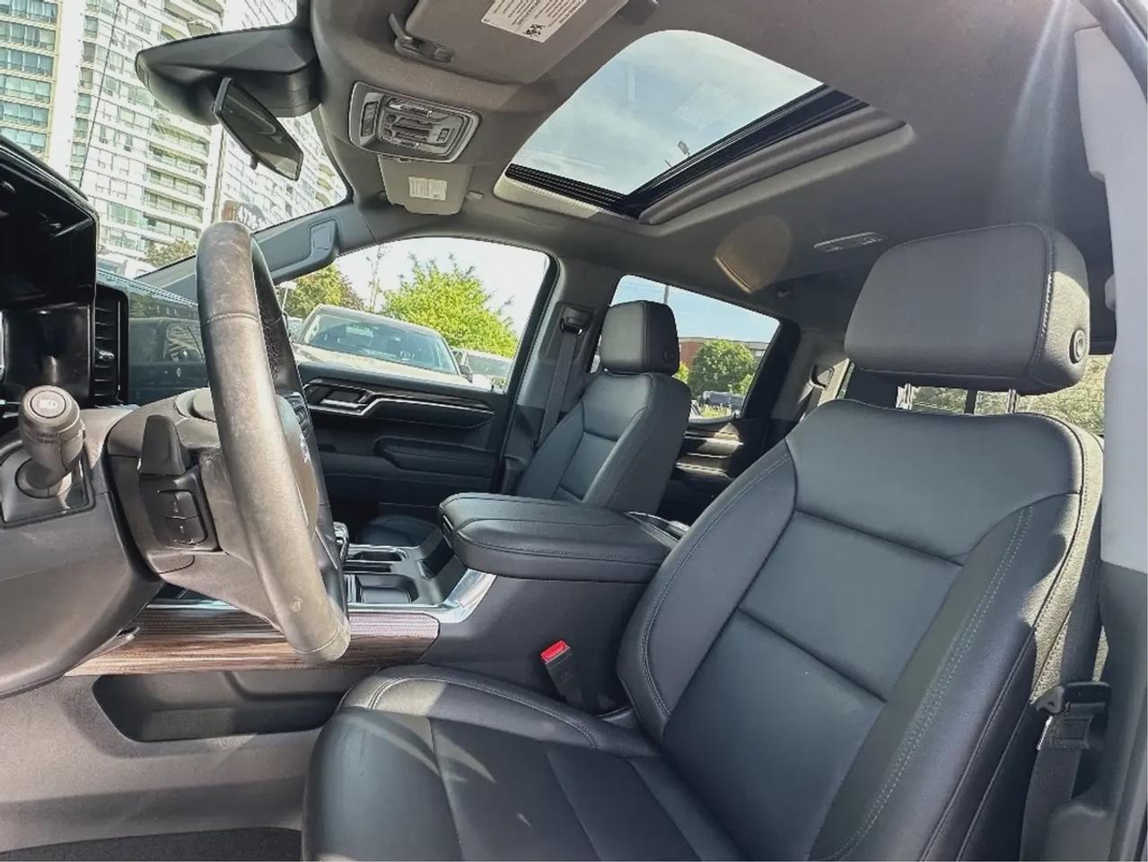 2025 Chevrolet Silverado 1500 RST Z71 SUNROOF Photo