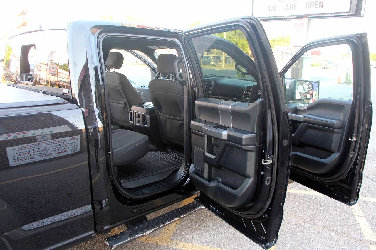 2016 Ford F-150 FX4 Photo
