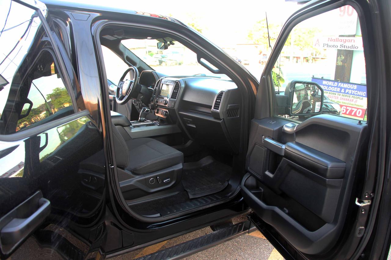 2016 Ford F-150 FX4 Photo
