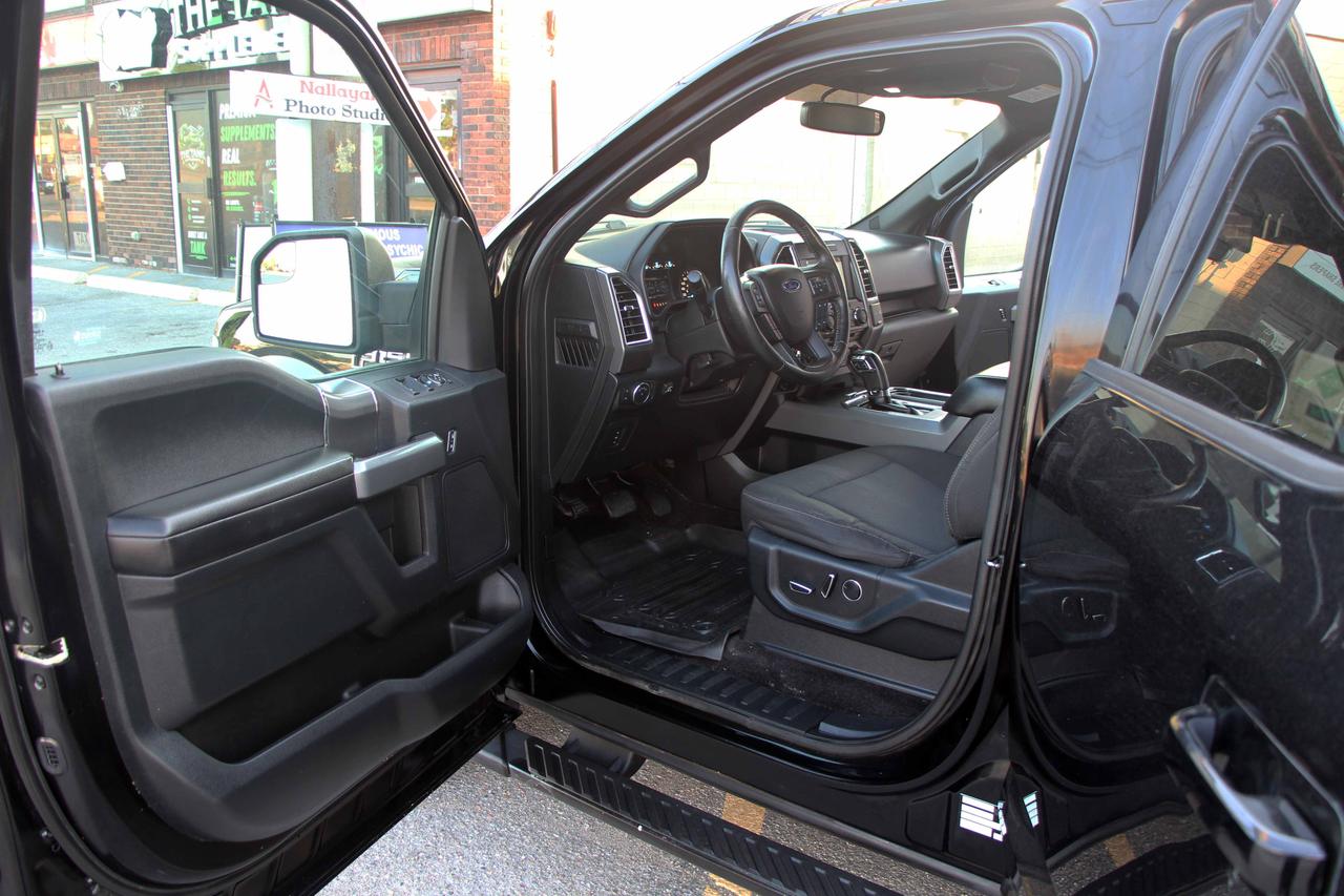 2016 Ford F-150 FX4 Photo