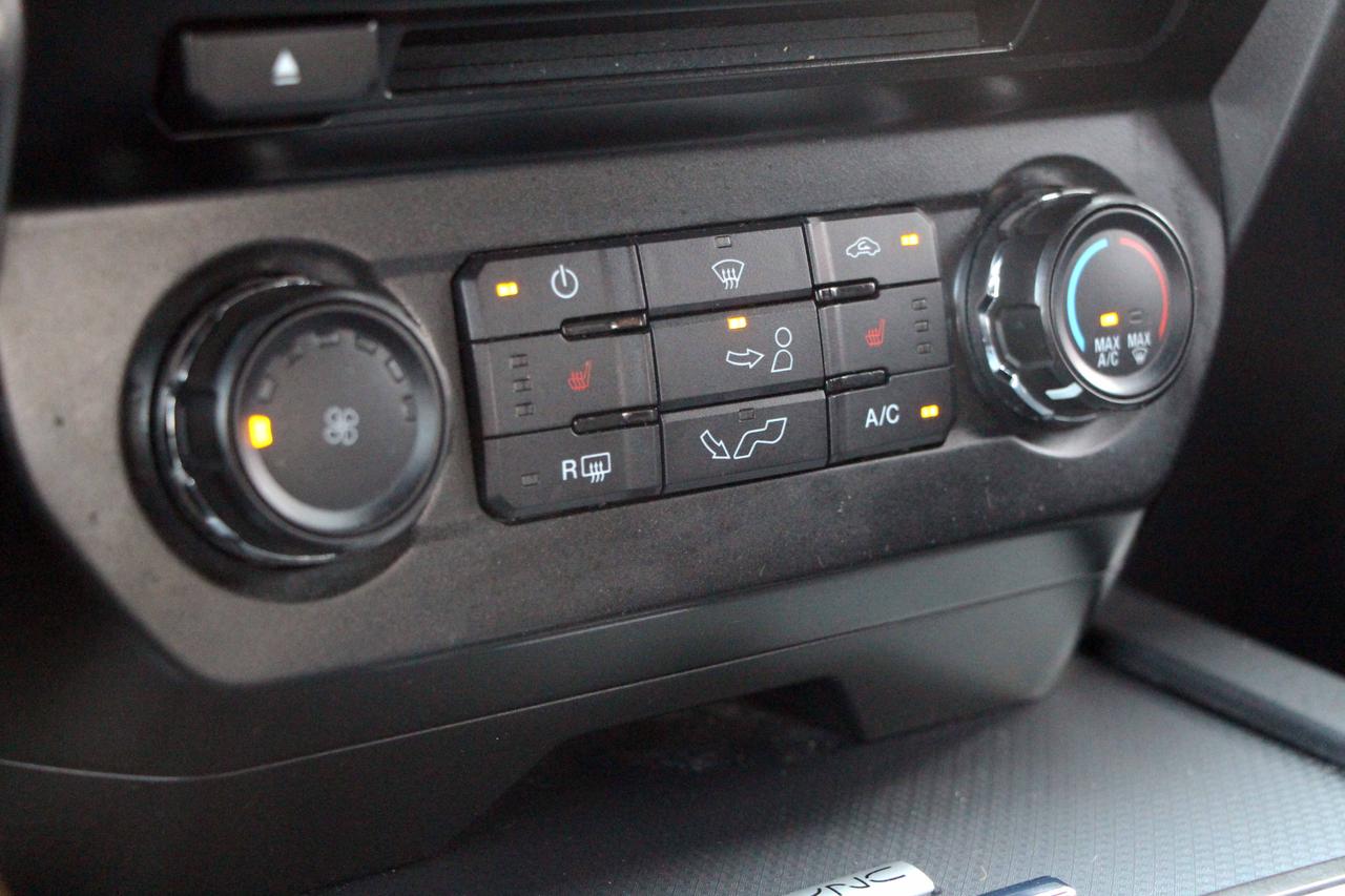 2016 Ford F-150 FX4 Photo