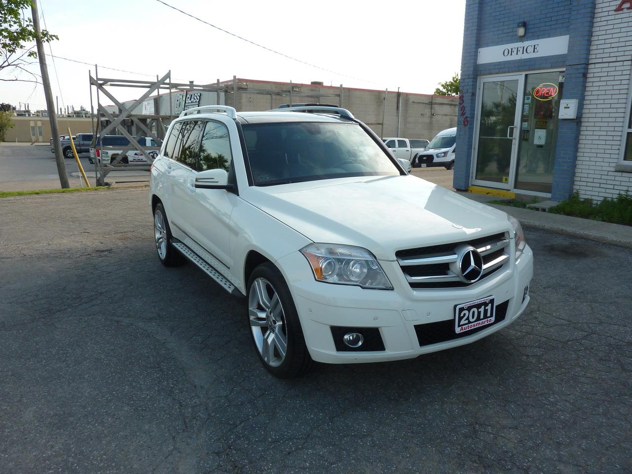 2011 Mercedes-Benz GLK-Class GLK 350 Photo2