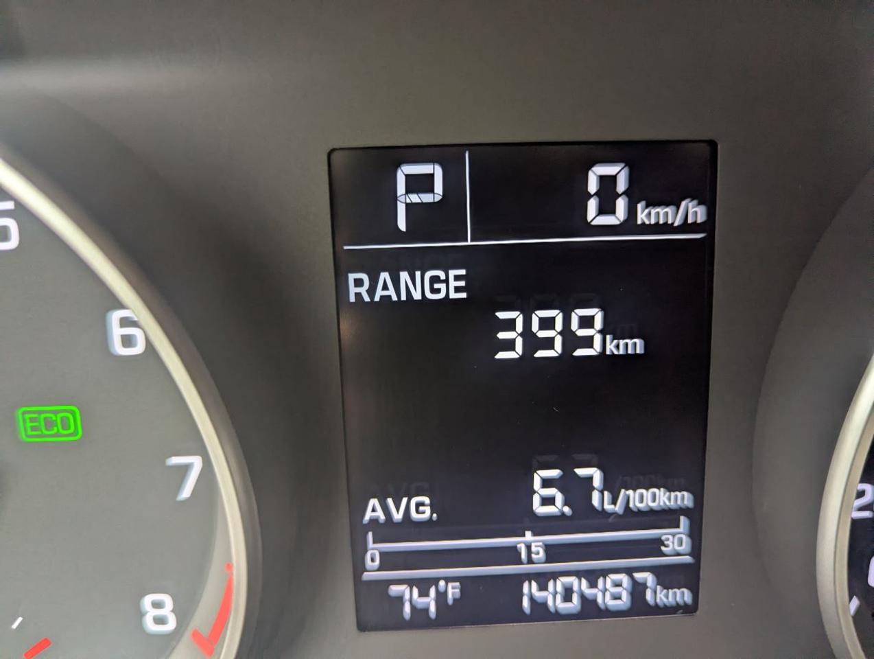 2017 Hyundai Elantra LE WITH NEW BRAKES!! Photo