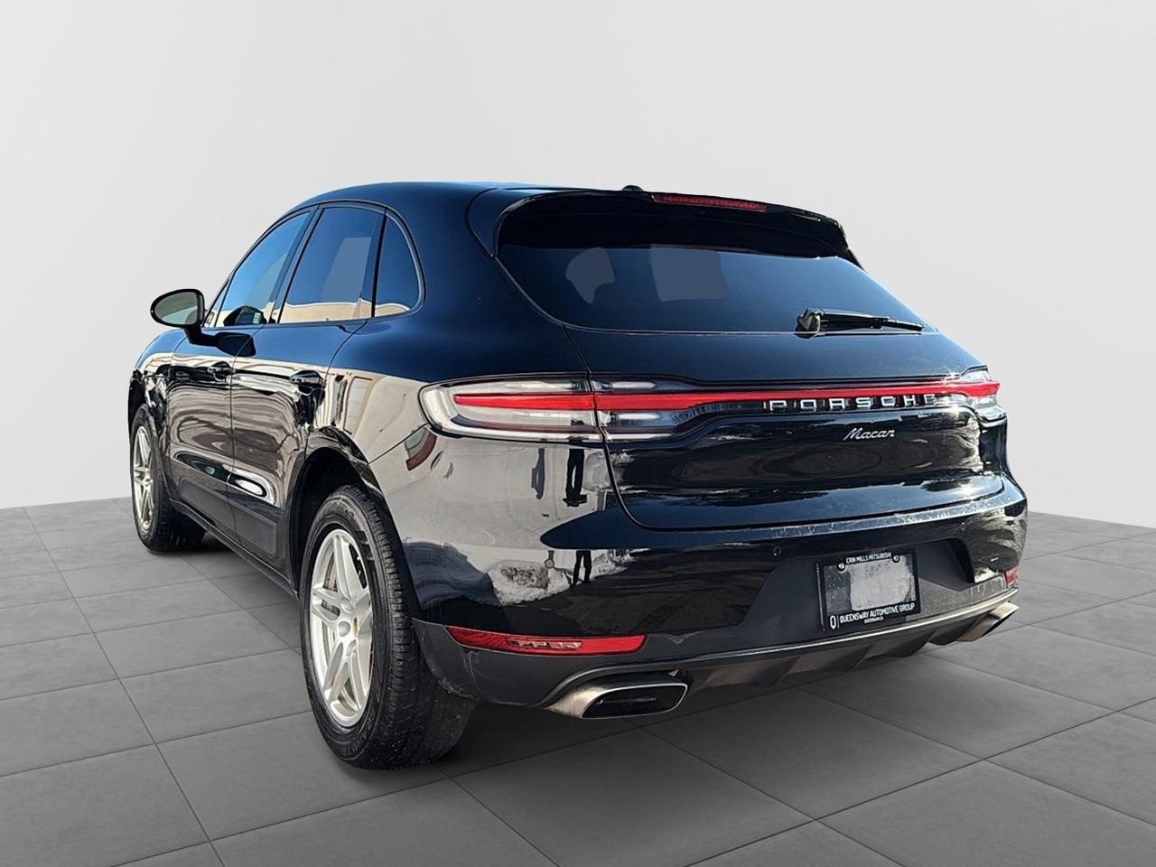 2021 Porsche Macan Base | Apple CarPlay | Heated Steering Wheel Photo