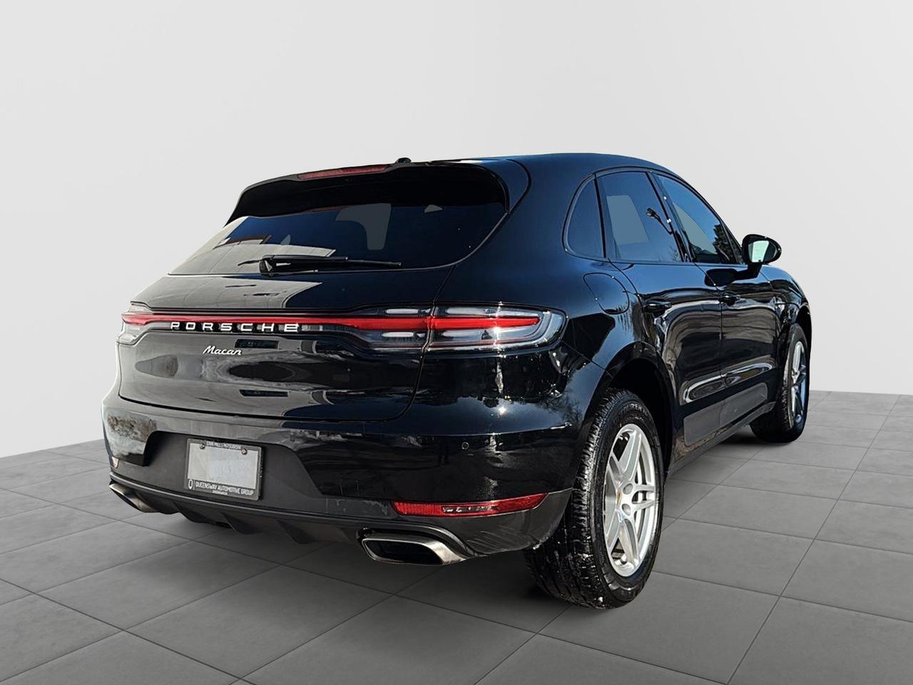2021 Porsche Macan Base | Apple CarPlay | Heated Steering Wheel Photo