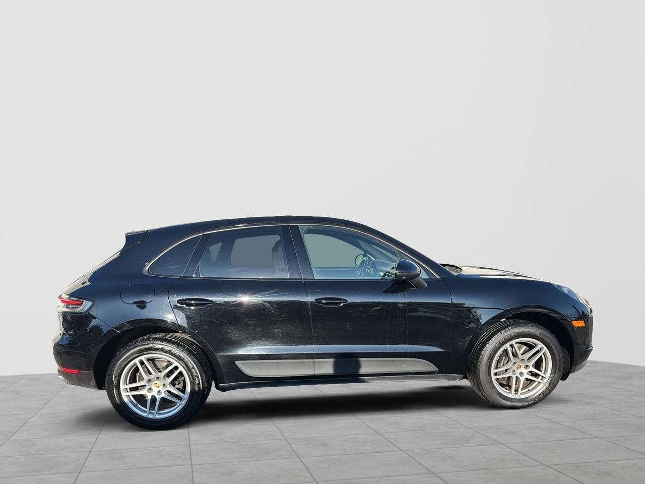 2021 Porsche Macan Base | Apple CarPlay | Heated Steering Wheel Photo