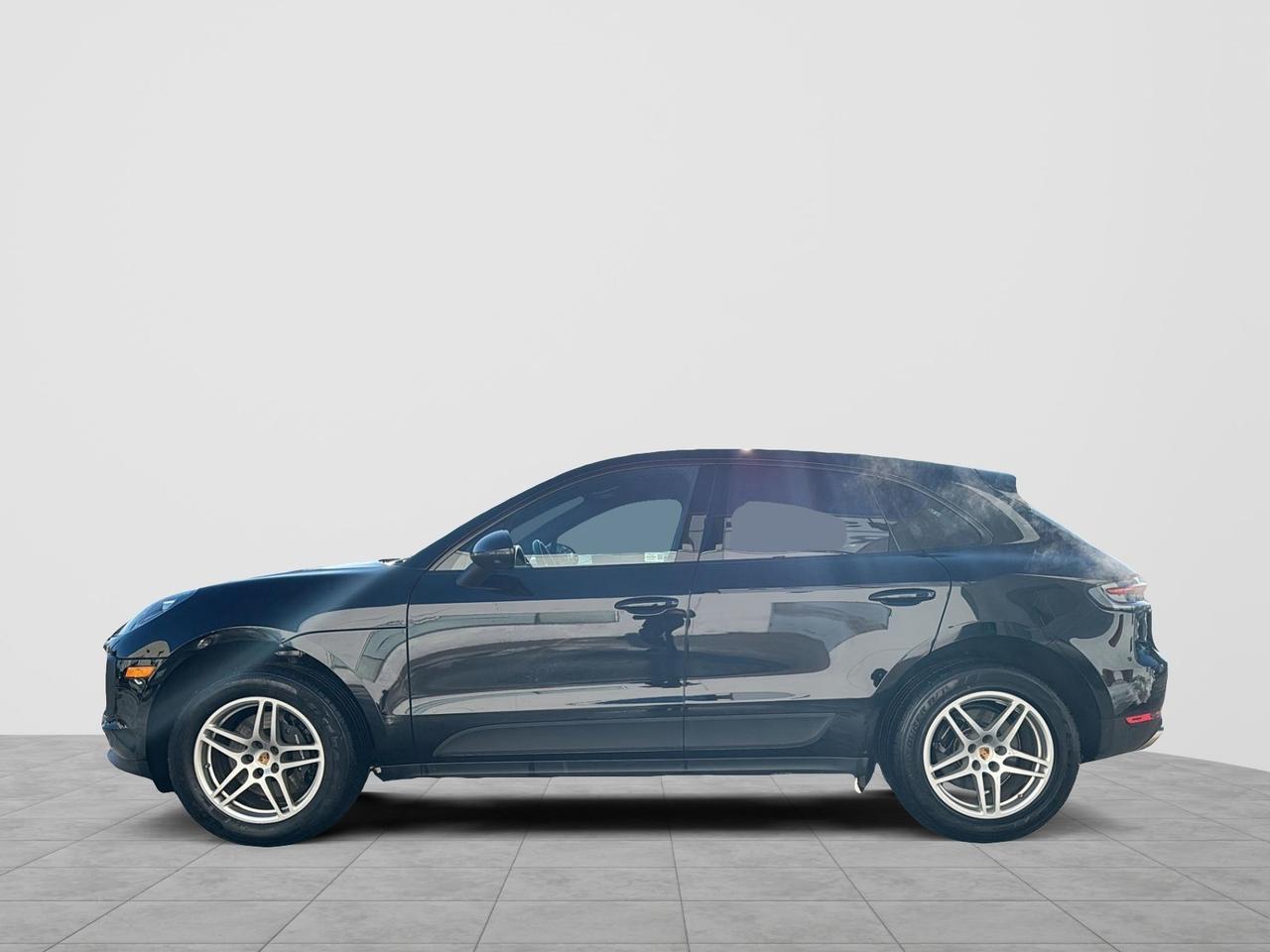 2021 Porsche Macan Base | Apple CarPlay | Heated Steering Wheel Photo