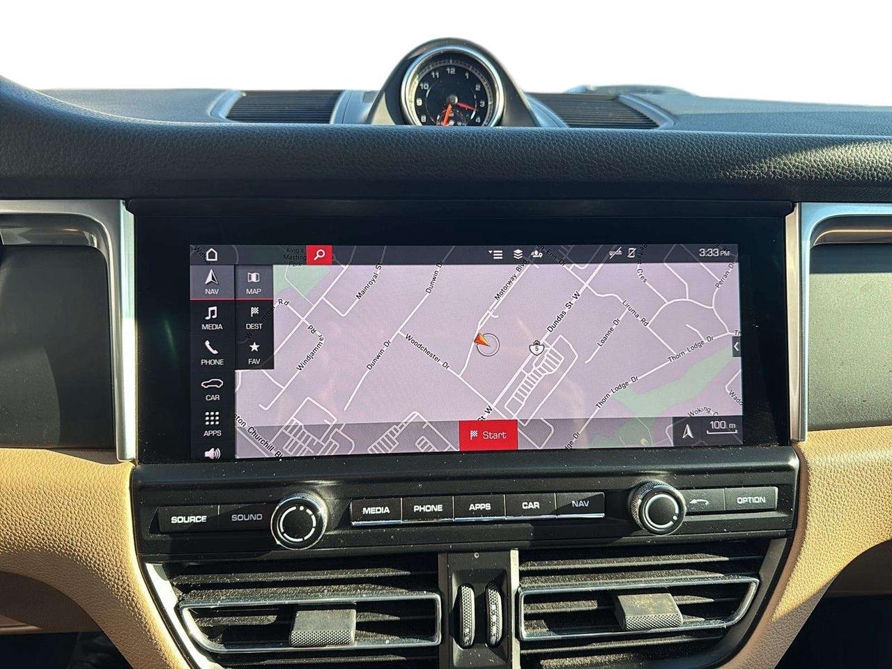 2021 Porsche Macan Base | Apple CarPlay | Heated Steering Wheel Photo