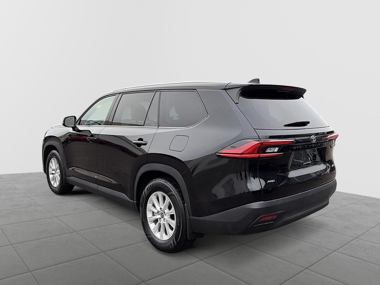 2025 Toyota Grand Highlander XLE Photo