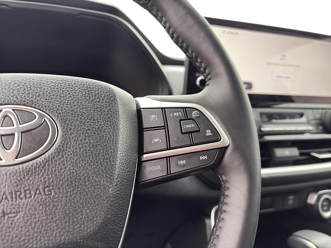 2025 Toyota Grand Highlander XLE Photo