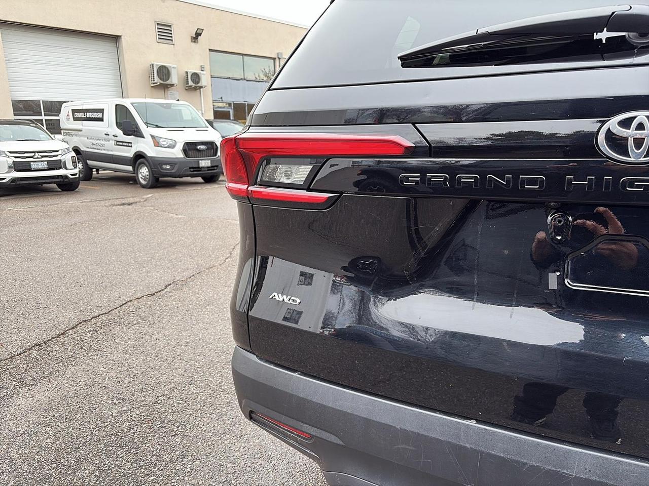 2025 Toyota Grand Highlander XLE Photo