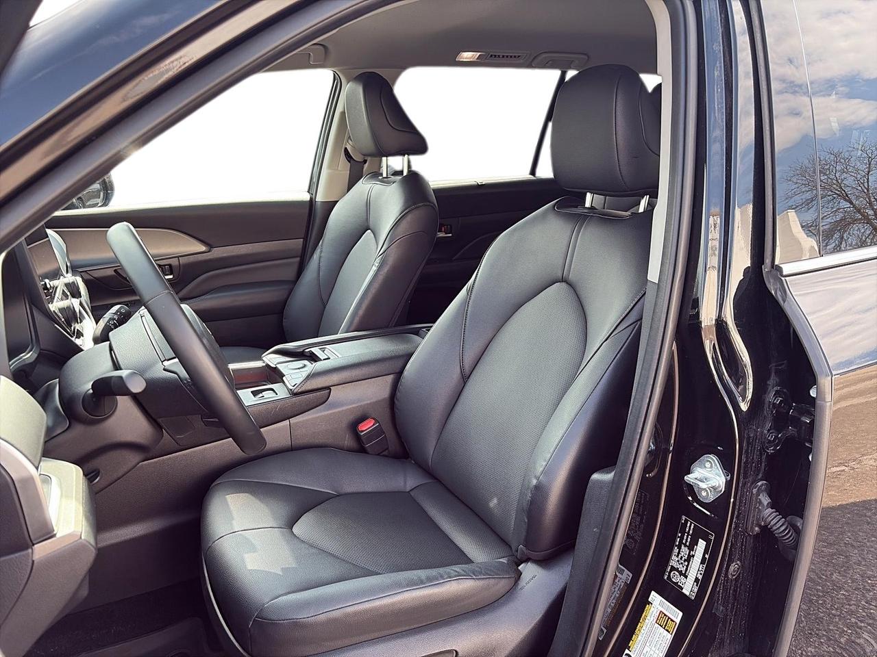 2025 Toyota Grand Highlander XLE Photo