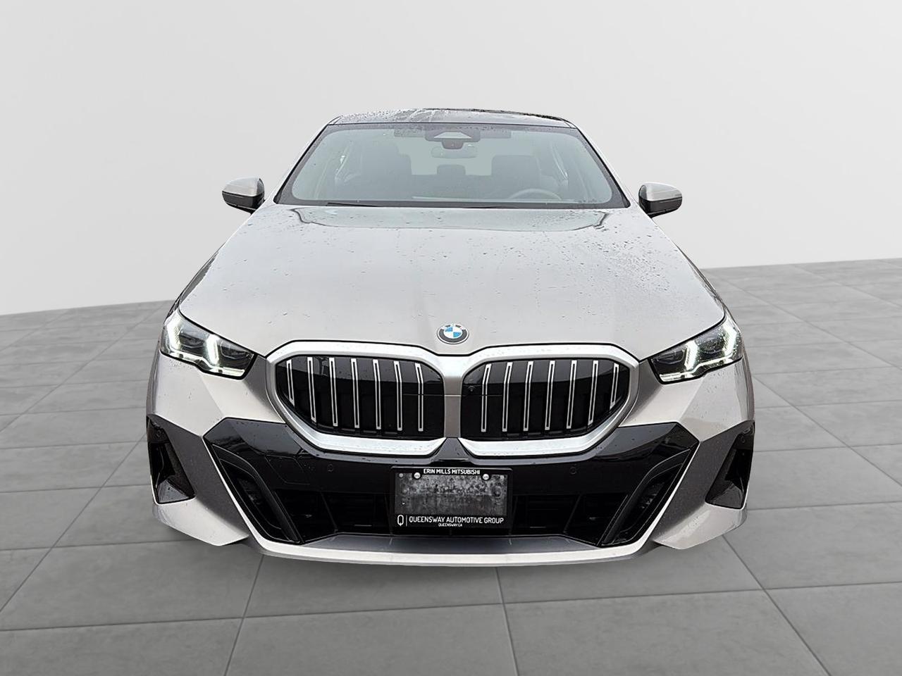 2026 BMW 530i 530i xDrive Sedan Photo