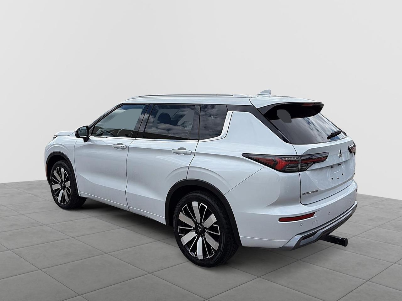 2025 Mitsubishi Outlander GT CPO | 7 PSG | Wireless CARPLAY Photo4
