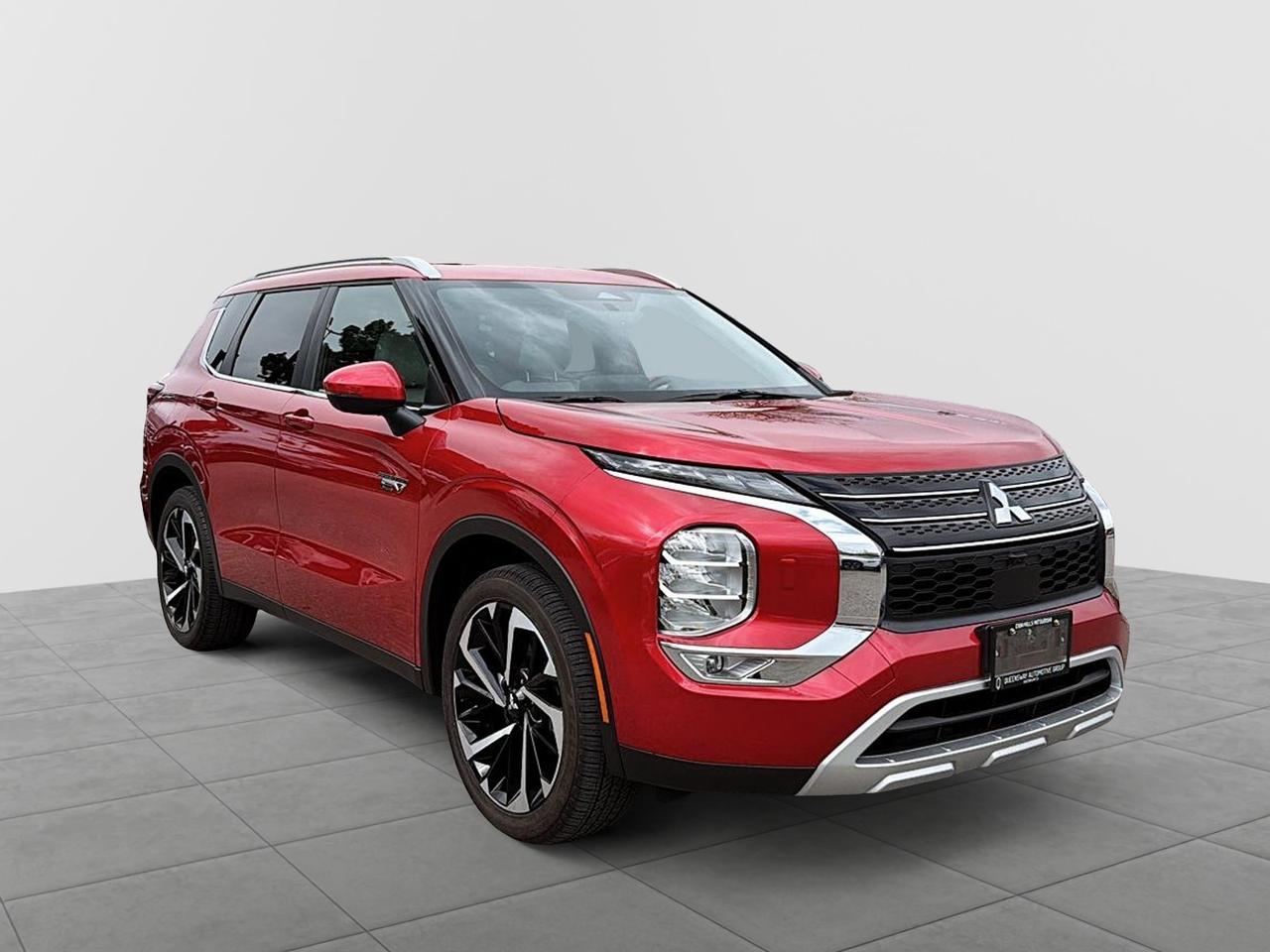 2025 Mitsubishi Outlander Phev SEL Photo