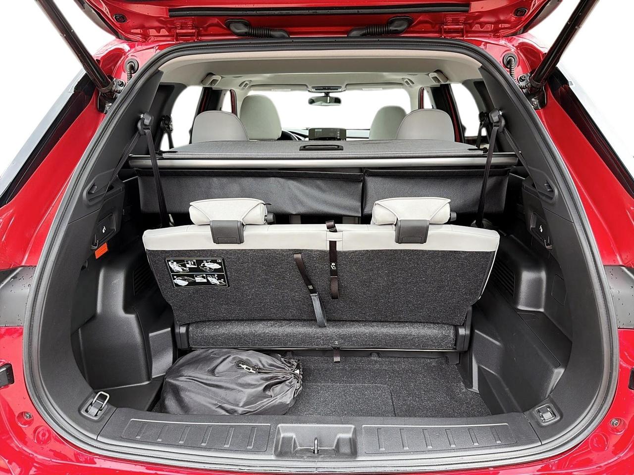 2025 Mitsubishi Outlander Phev SEL Photo