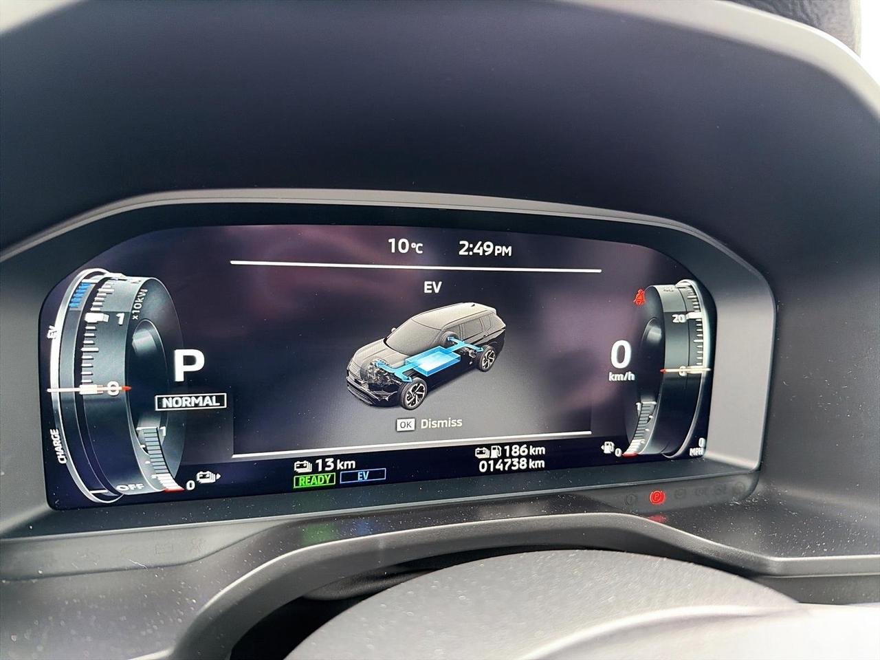 2025 Mitsubishi Outlander Phev SEL Photo