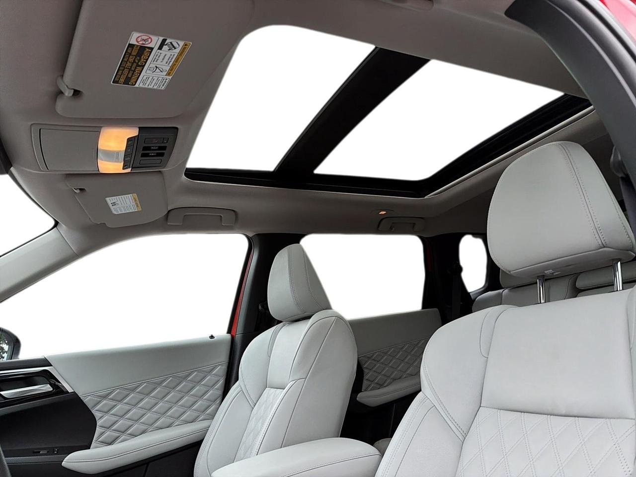 2025 Mitsubishi Outlander Phev SEL Photo