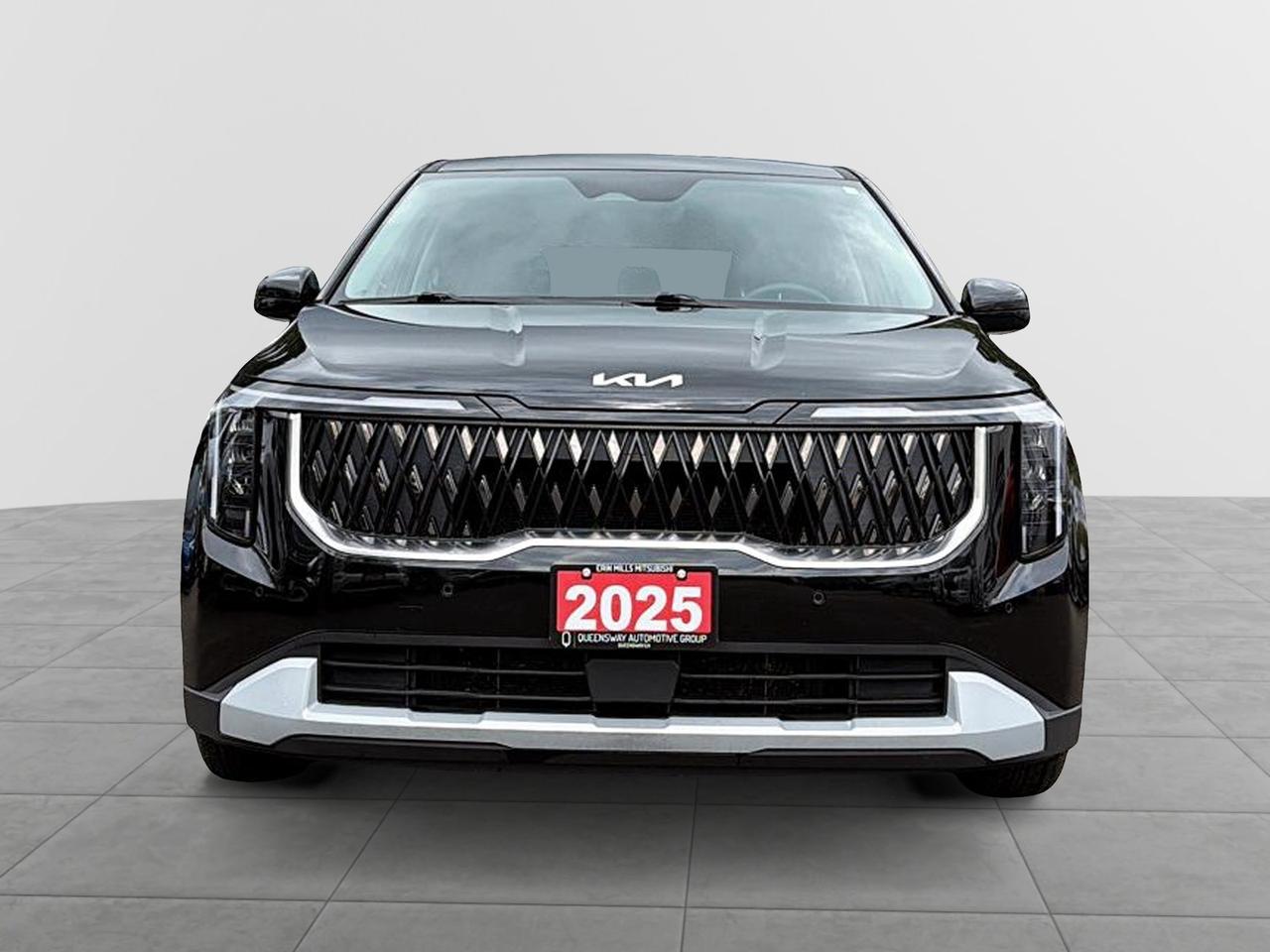 2025 Kia Carnival LX FWD Photo2