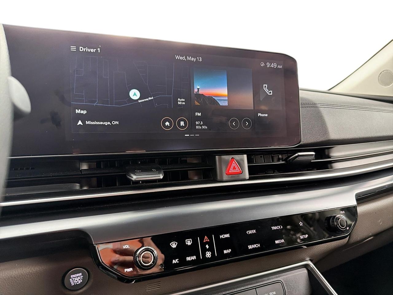 2025 Kia Carnival LX FWD Photo
