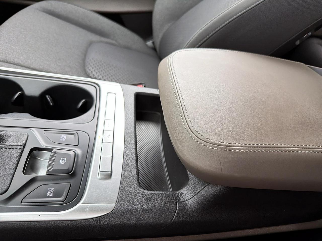 2025 Kia Carnival LX FWD Photo
