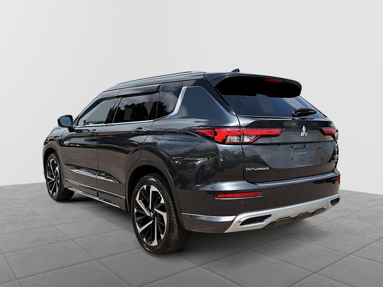 2025 Mitsubishi Outlander Phev GT | CPO | ACCESSORIES OVERLOAD | LOW KMS Photo