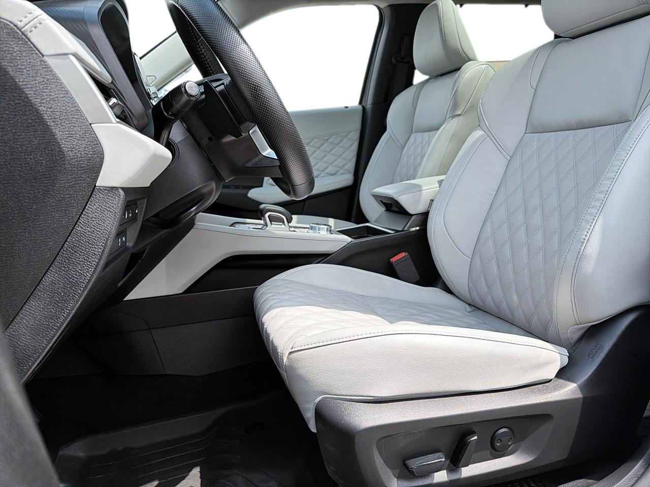 2025 Mitsubishi Outlander Phev GT | CPO | ACCESSORIES OVERLOAD | LOW KMS Photo