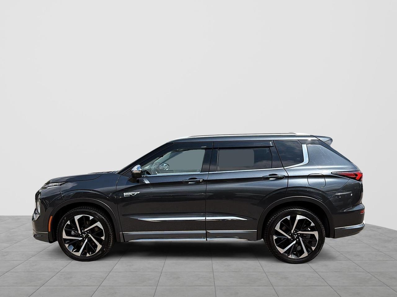 2025 Mitsubishi Outlander Phev GT | CPO | ACCESSORIES OVERLOAD | LOW KMS Photo