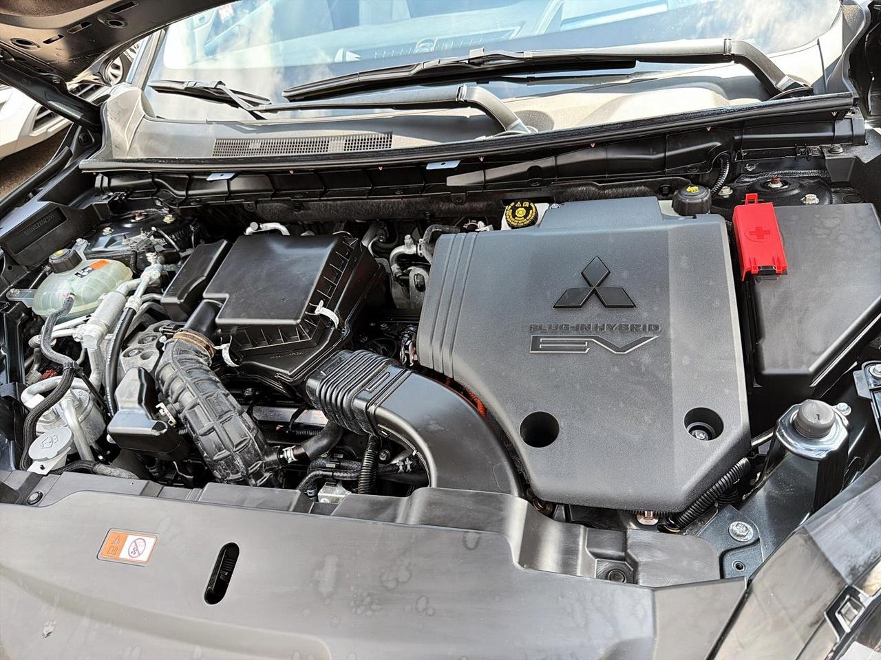 2025 Mitsubishi Outlander Phev GT | CPO | ACCESSORIES OVERLOAD | LOW KMS Photo