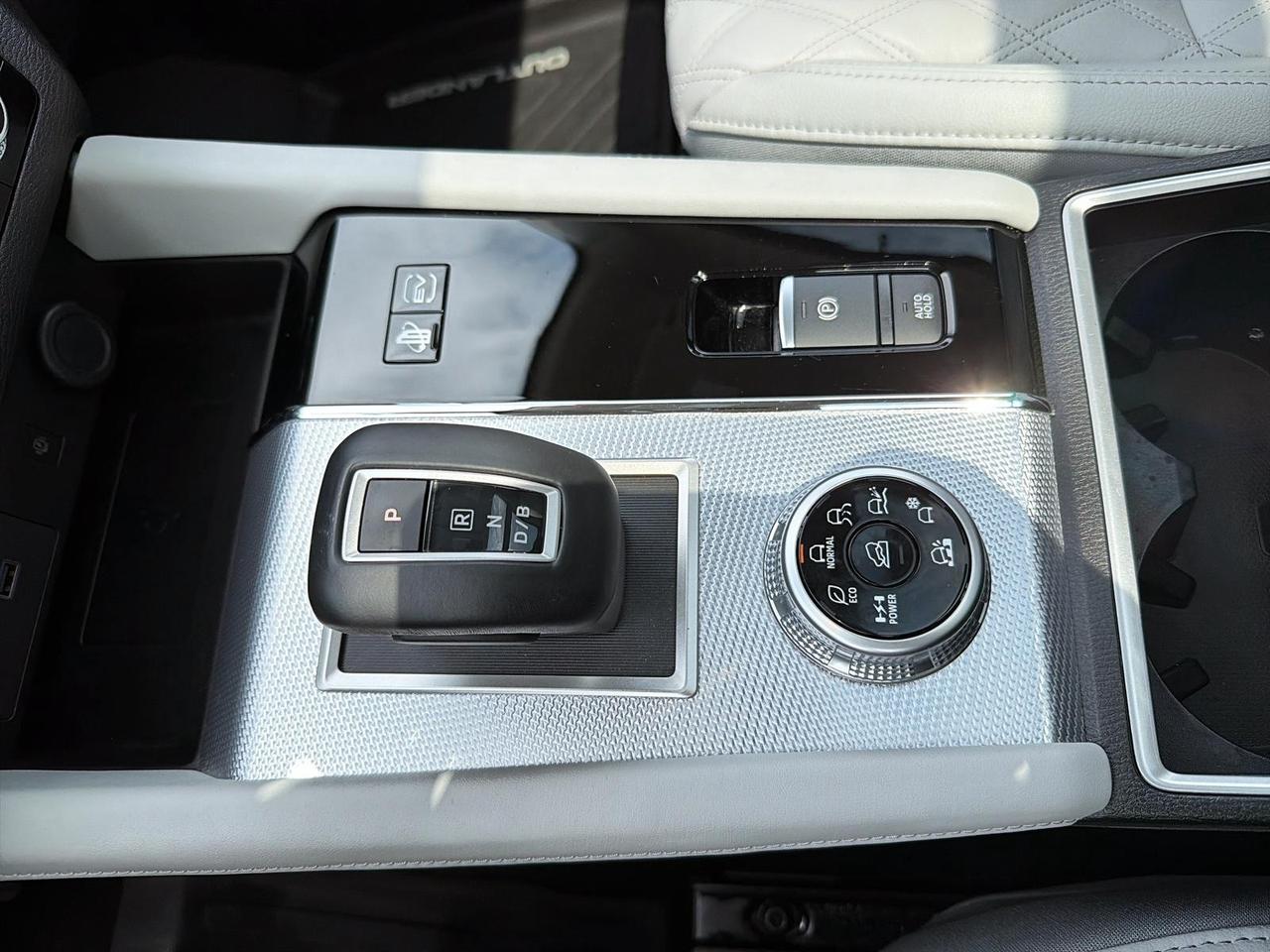 2025 Mitsubishi Outlander Phev GT | CPO | ACCESSORIES OVERLOAD | LOW KMS Photo