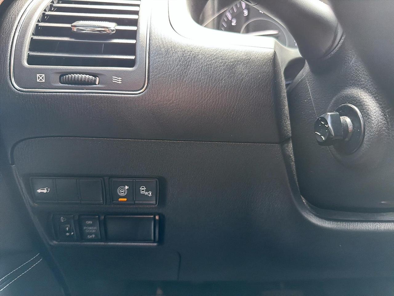 2017 Nissan Armada Platinum | NO ACCIDENTS | Ventilated Seats | BOSE Photo