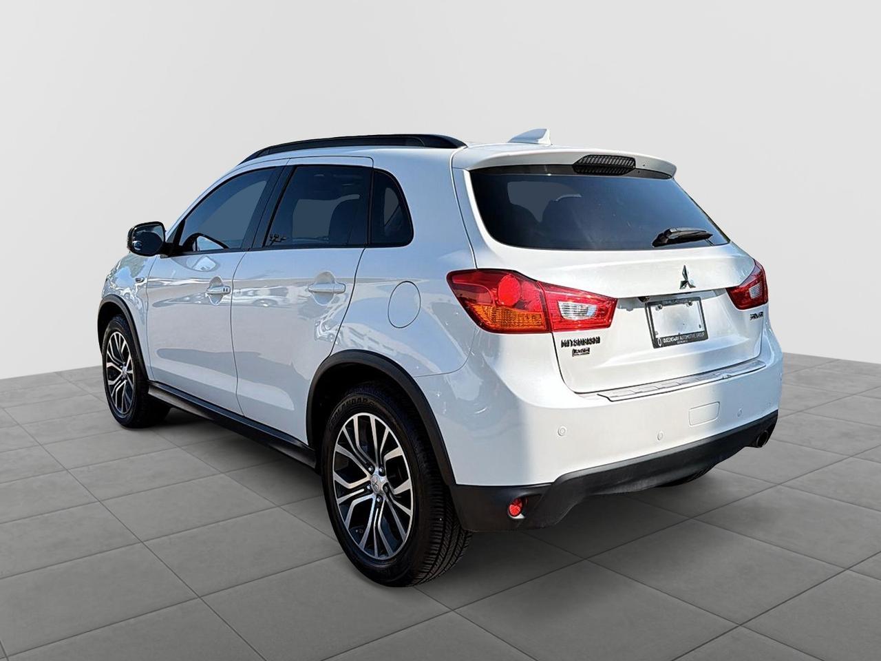 2017 Mitsubishi RVR GT Premium Pkg | Leather | Power Seats Photo