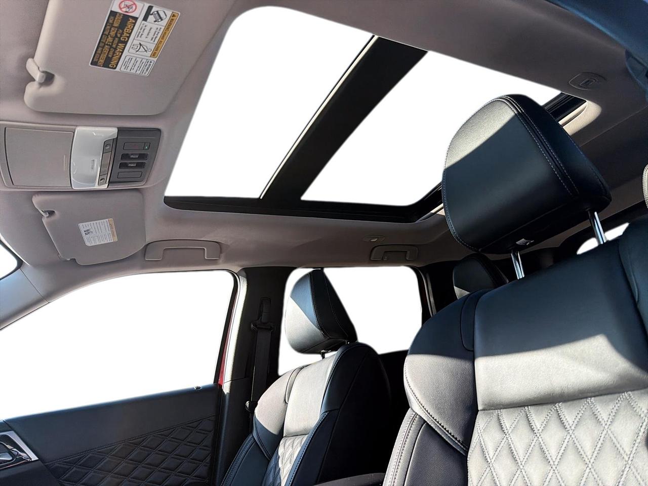 2025 Mitsubishi Outlander Phev GT | CPO | No Accidents | LOW KMS Photo
