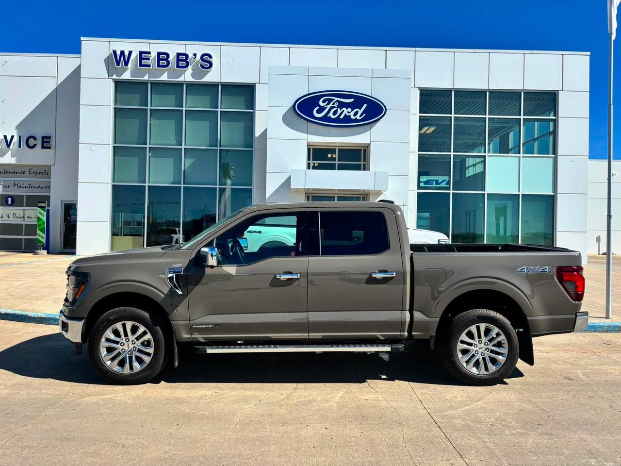 2026 Ford F-150 XLT 4WD SuperCrew 5.5' Box Photo4