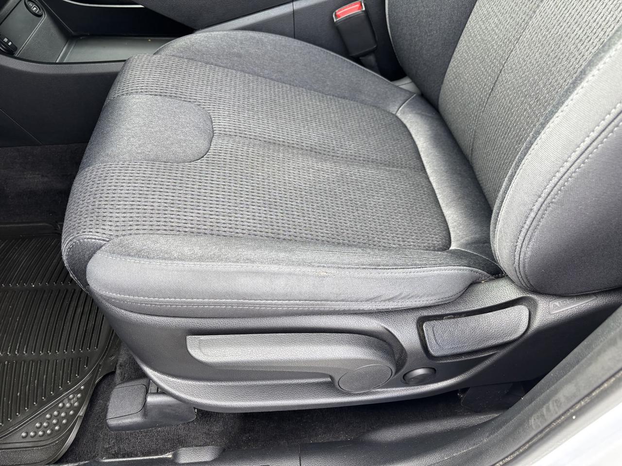 2021 Hyundai Santa Fe Preferred Photo