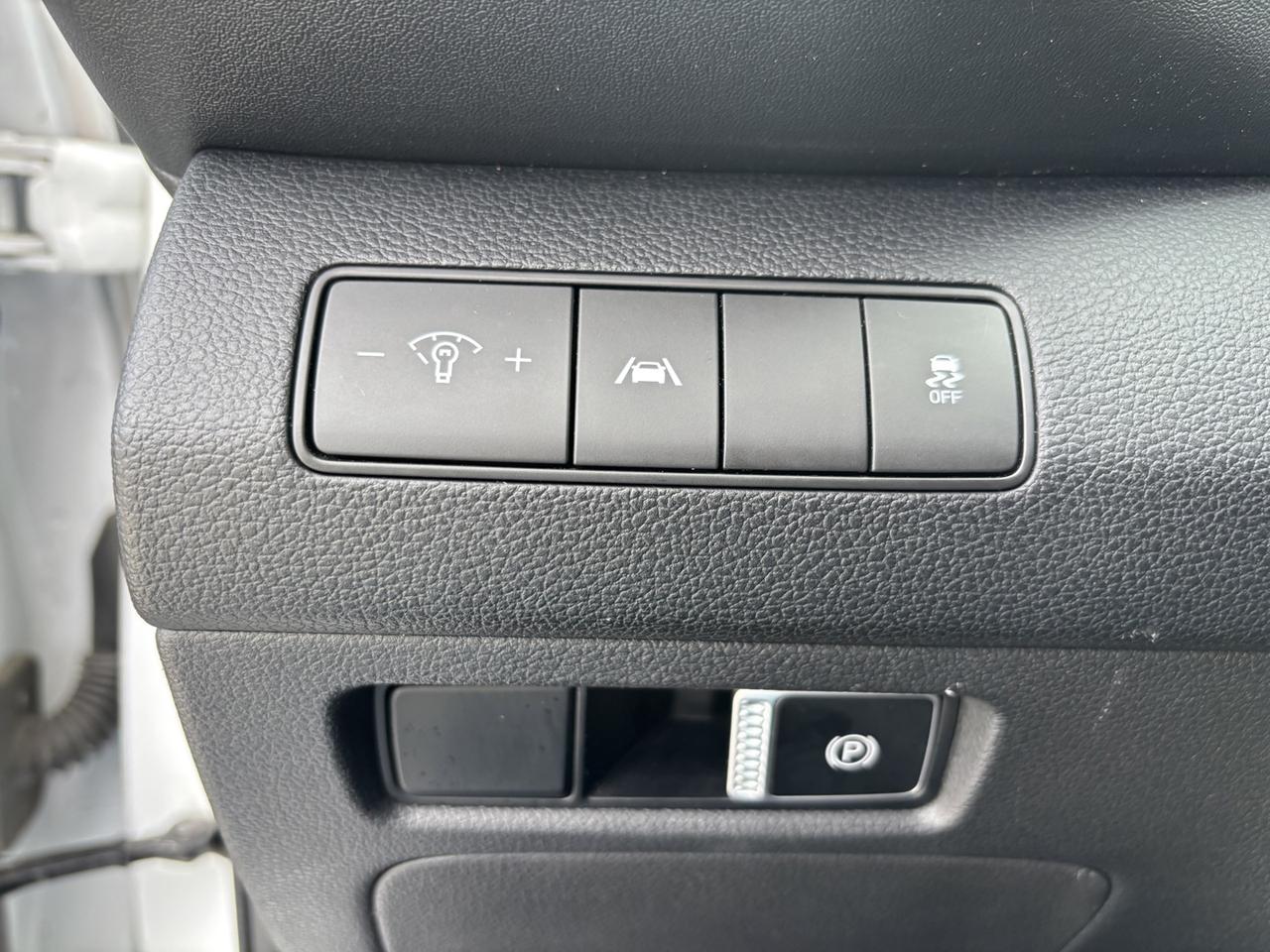 2021 Hyundai Santa Fe Preferred Photo