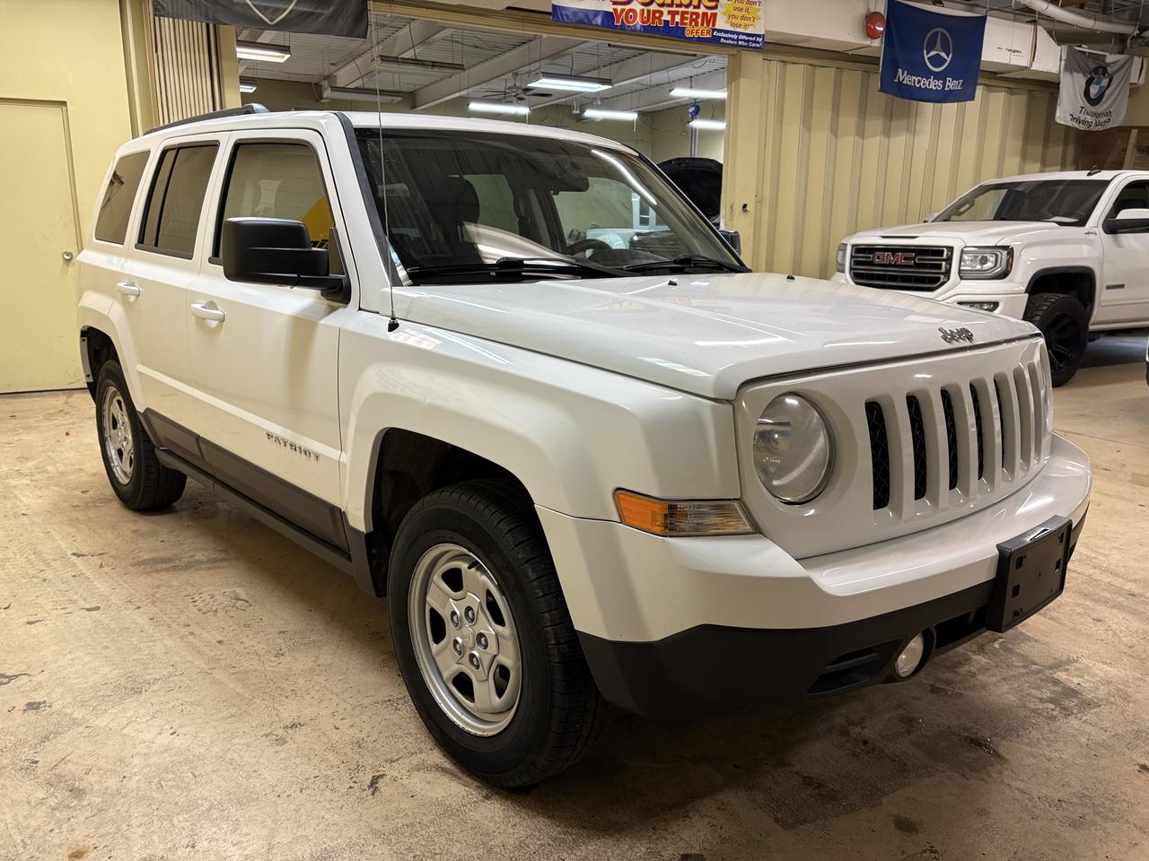 2014 Jeep Patriot SPORT Photo