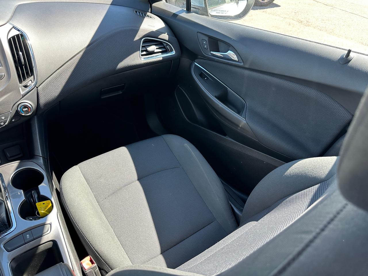 2017 Chevrolet Cruze LT FWD 1.4L Heated Cloth FM/XM A/C Remote Start Photo