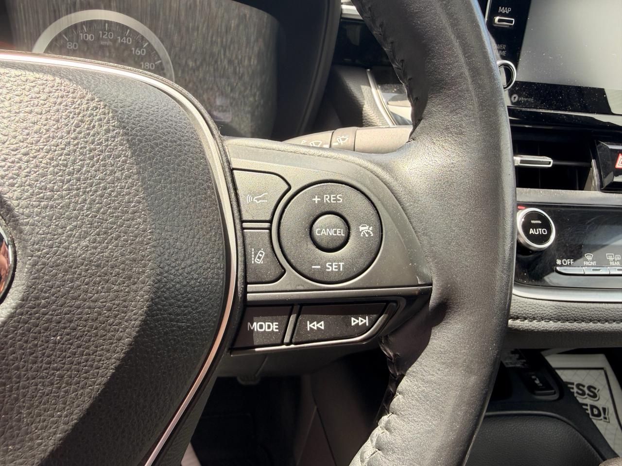 2021 Toyota Corolla SE Photo
