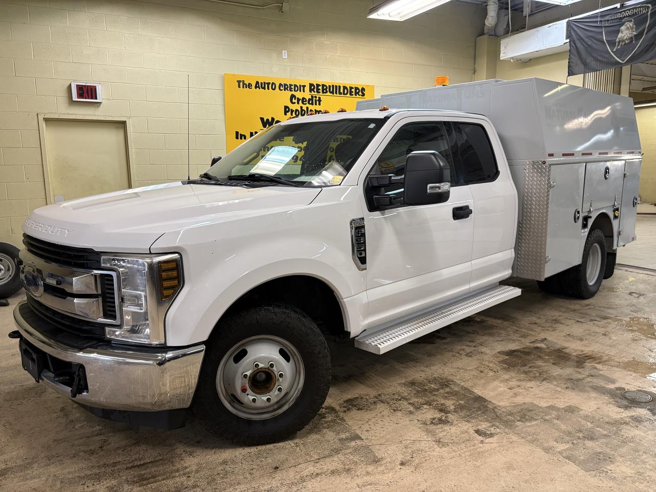 2018 Ford SUPER DUTY F-350 DRW XLT Photo