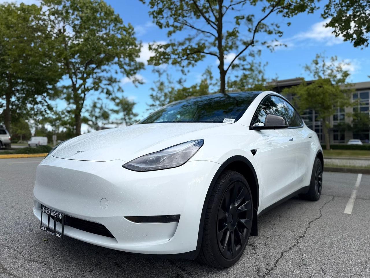 Used 2023 Tesla Model Y  for sale in Coquitlam, BC