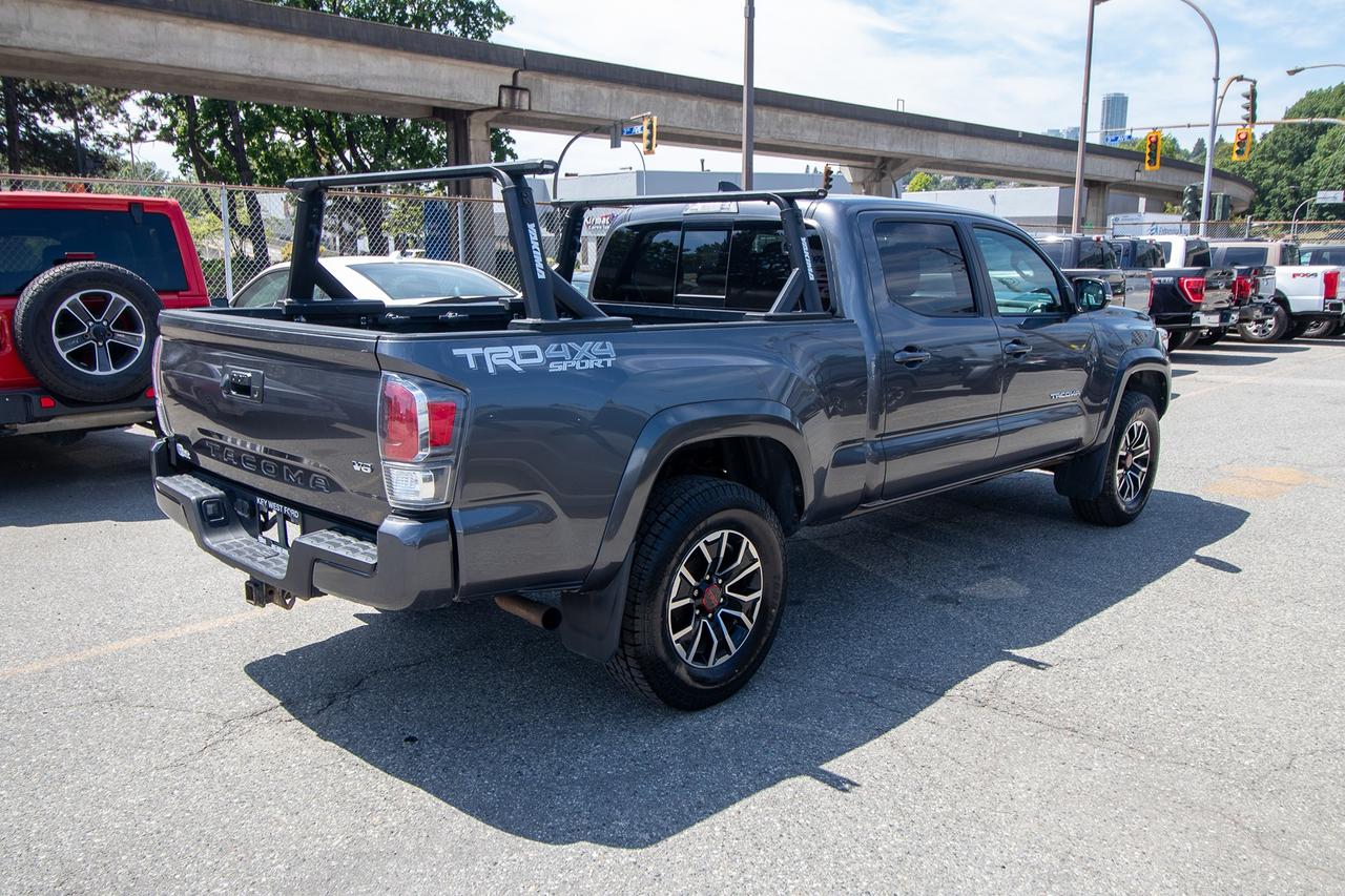 2021 Toyota Tacoma 4x4 Double Cab Auto TRD Photo4